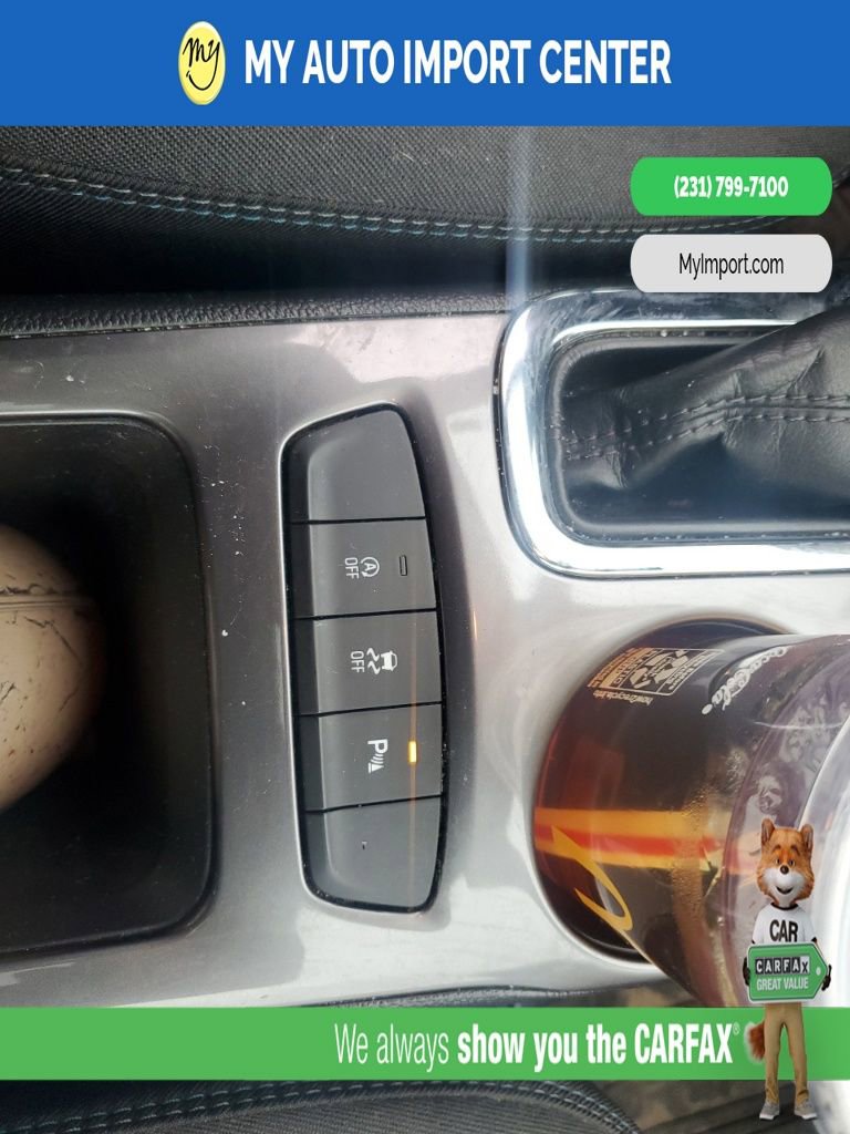 Used 2019 Chevrolet Cruze LT w/ Sun And Sound Package image 14