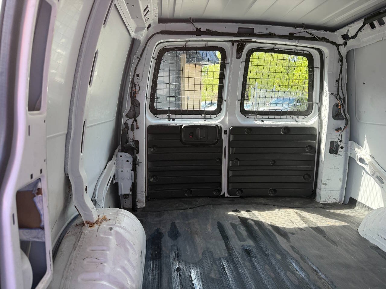 Used 2013 Chevrolet Express 2500 RWD image 31