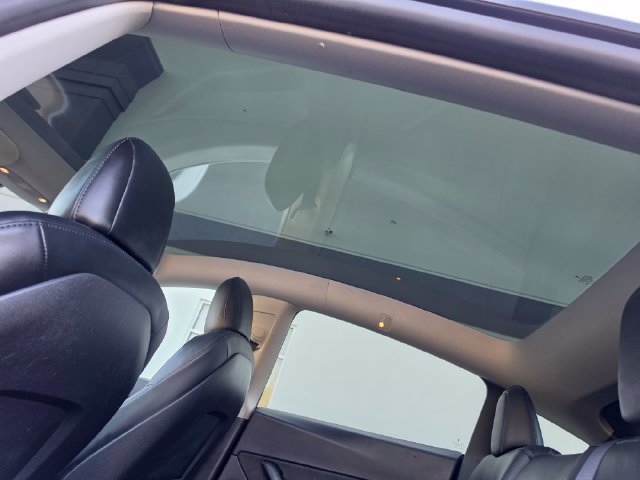 Used 2021 Tesla Model Y Long Range AWD/4WD image 28