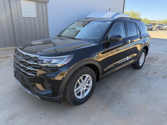 New 2026 Ford Explorer Active image 3