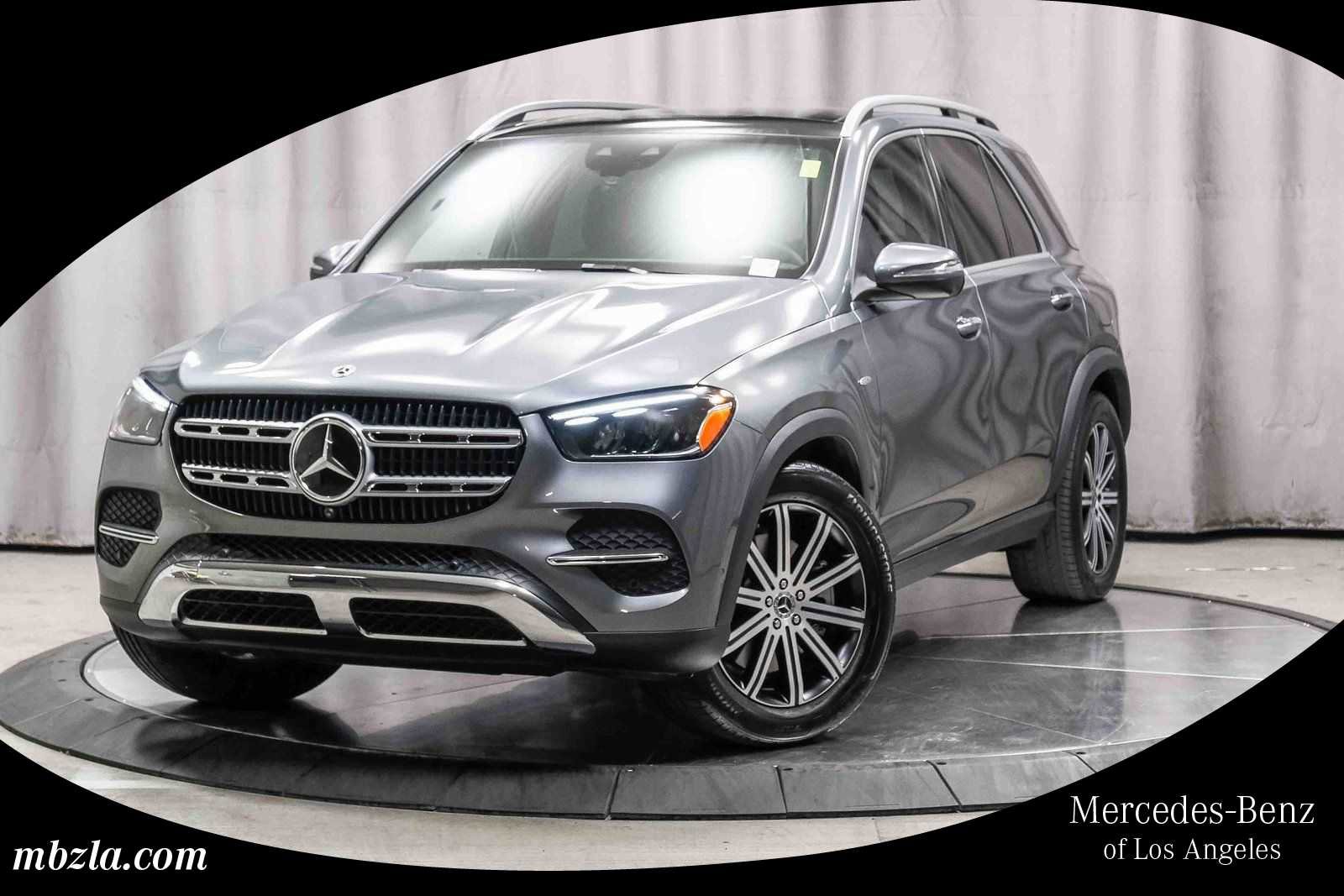 Used 2025 Mercedes-Benz GLE 450e 4MATIC image 1