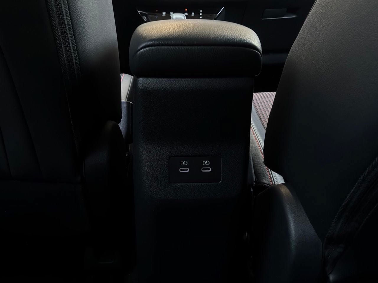 Used 2026 Nissan Kicks SR FWD image 12