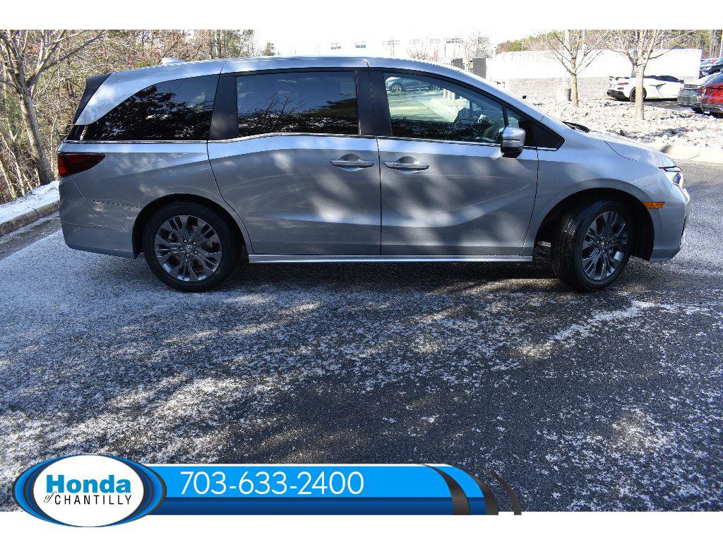 New 2026 Honda Odyssey Touring image 8