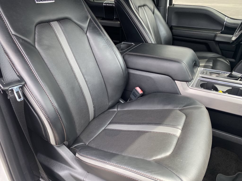Used 2018 Ford F150 Platinum w/ Equipment Group 701A Luxury AWD/4WD image 33