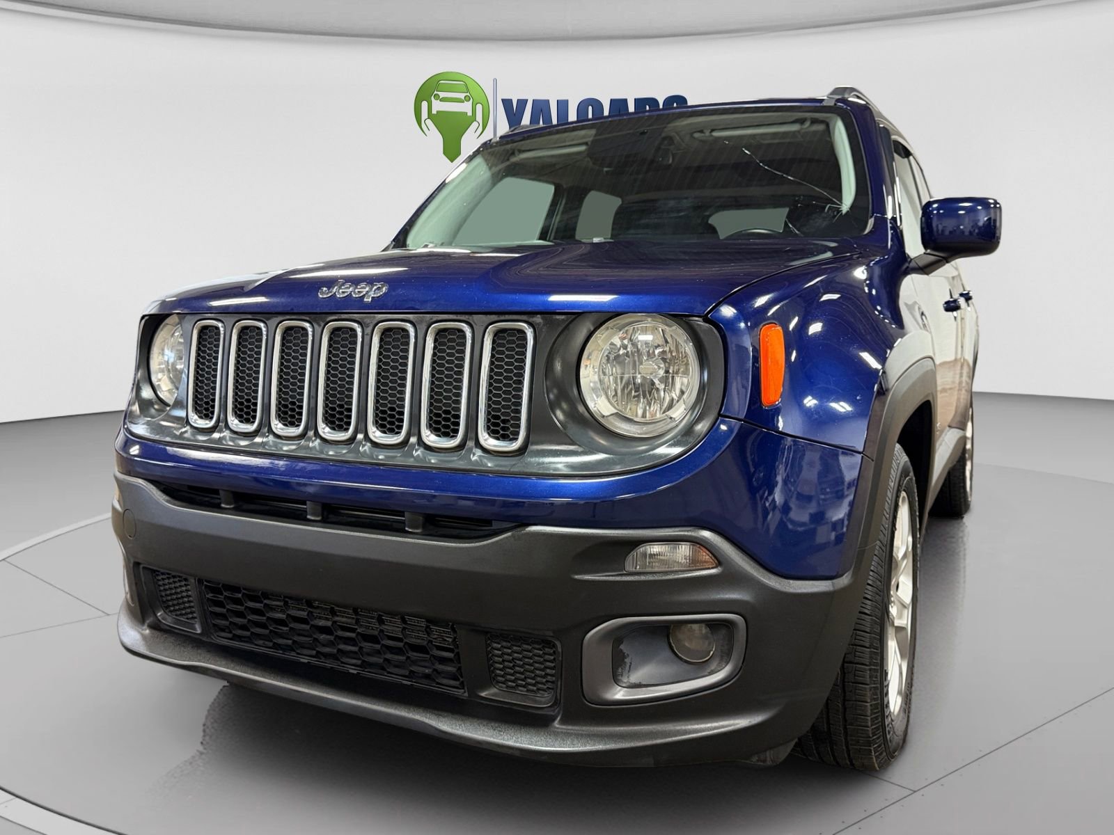 Used 2017 Jeep Renegade Latitude FWD image 9