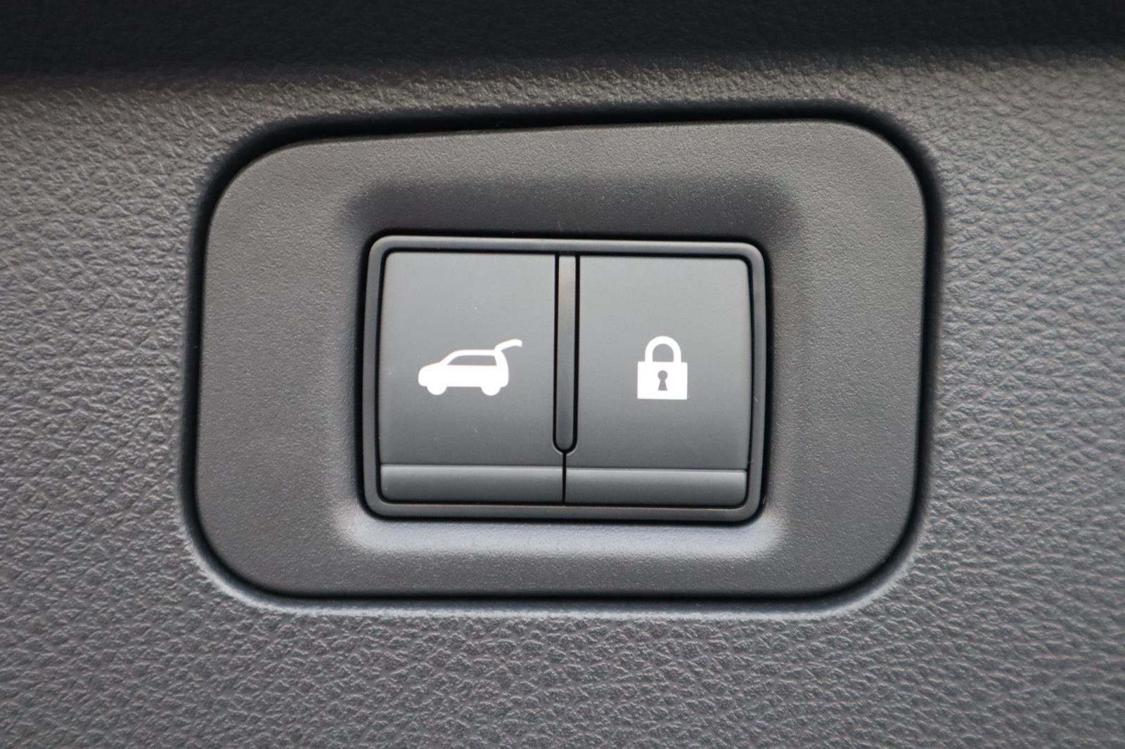 New 2026 Nissan Armada SL w/ Captain's Chari Seat Package image 44