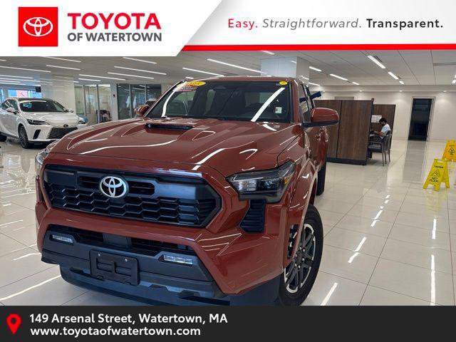 Certified 2025 Toyota Tacoma TRD Sport AWD/4WD image 1