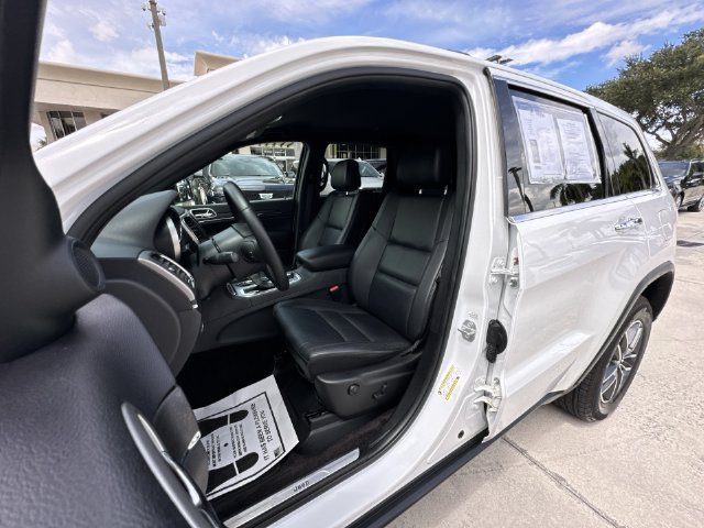 Used 2018 Jeep Grand Cherokee Limited w/ Trailer Tow Group IV AWD/4WD image 19