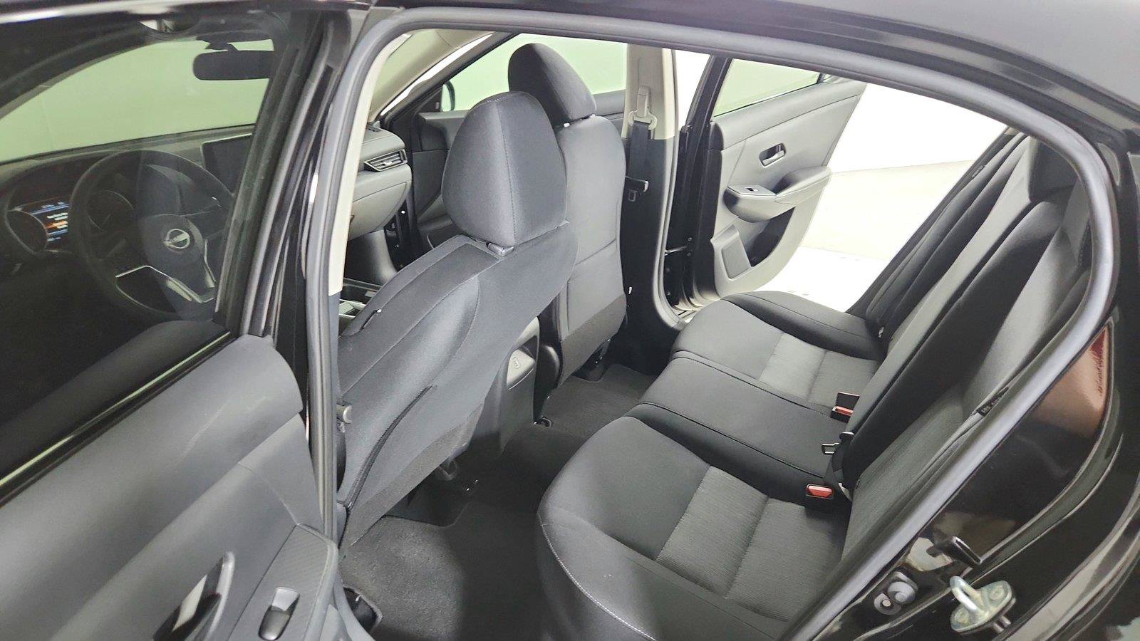 Used 2025 Nissan Sentra SV FWD image 23