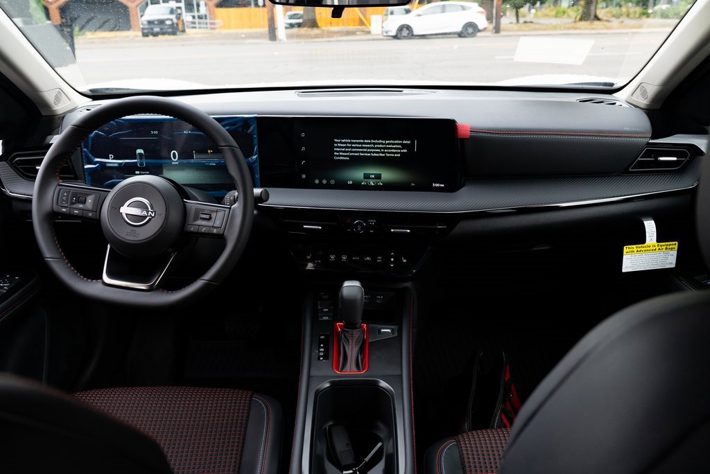 New 2026 Nissan Kicks SR w/ Cold Weather Package image 8