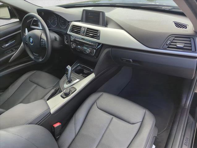 Used 2018 BMW 320i Sedan w/ Convenience Package image 25