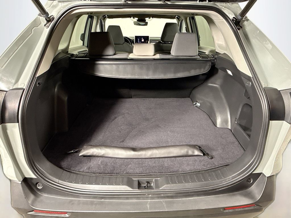 Used 2023 Toyota RAV4 XLE image 26