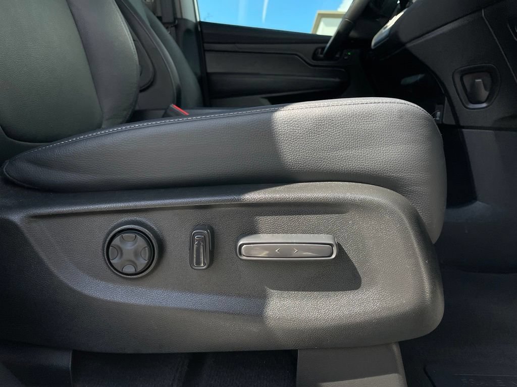 Certified 2024 Honda Odyssey EX-L image 32