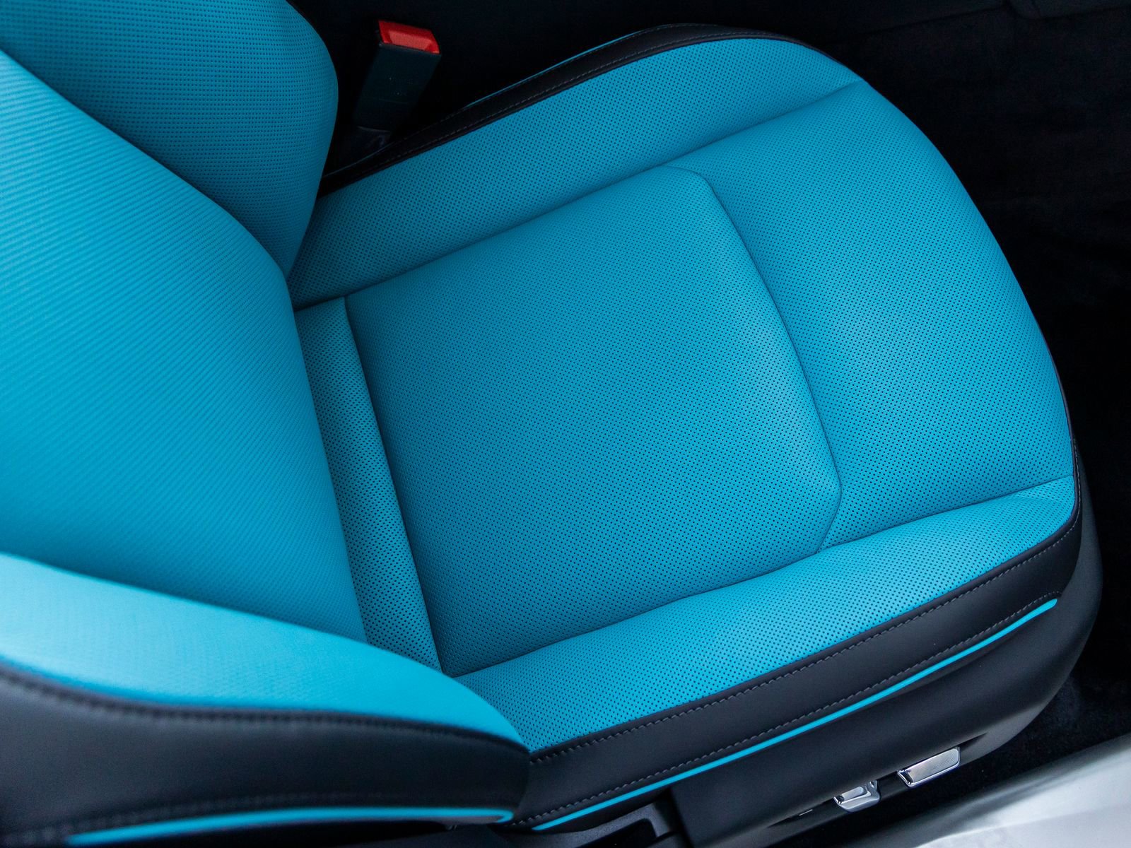 Certified 2025 Rolls-Royce Spectre image 46