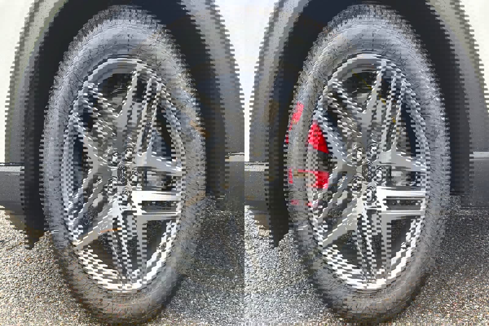 New 2026 Ford Explorer ST w/ Sun And Sound Package image 28