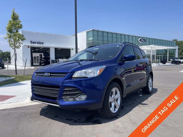 Used 2016 Ford Escape SE w/ Equipment Group 201A FWD image 1