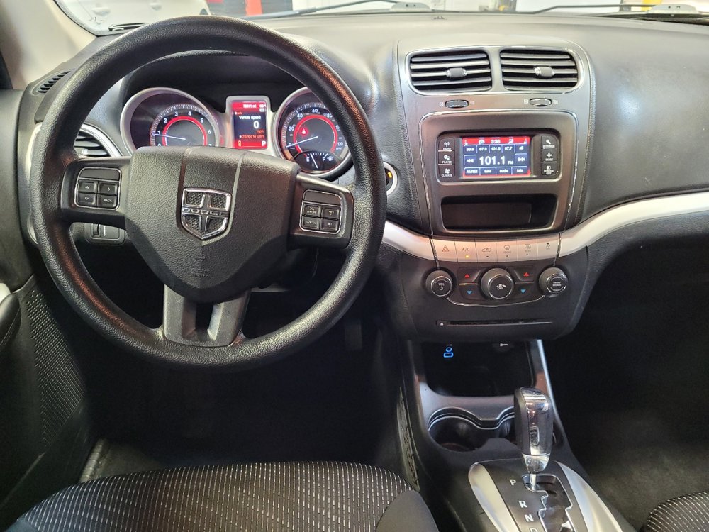 Used 2020 Dodge Journey SE image 22