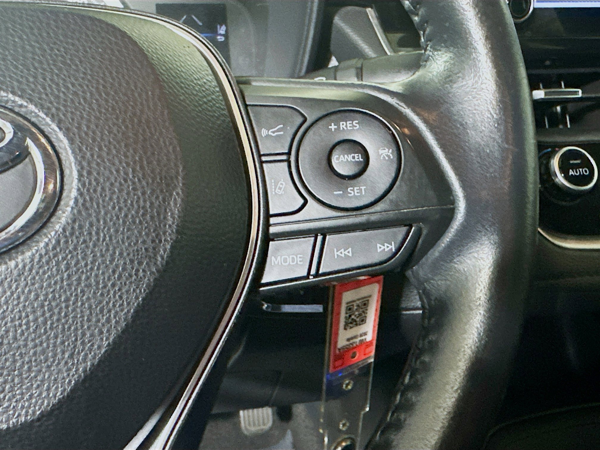 Used 2020 Toyota Corolla SE FWD image 17