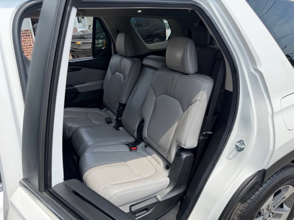Used 2025 Honda Pilot EX-L image 17