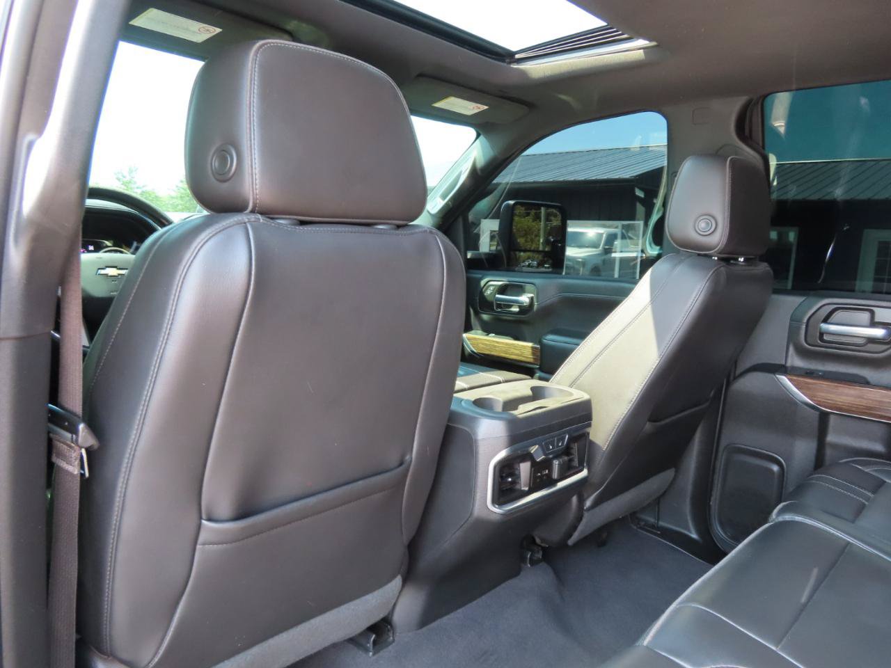 Used 2020 Chevrolet Silverado 2500 High Country w/ Z71 Off-Road Package AWD/4WD image 43