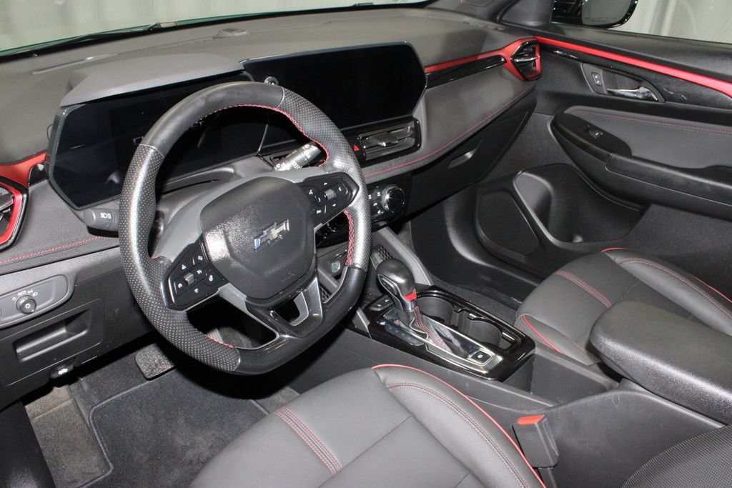 Used 2024 Chevrolet TrailBlazer RS AWD/4WD image 24