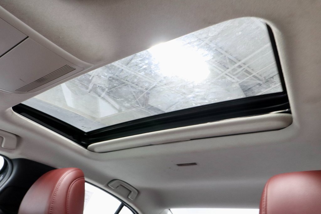 Used 2024 MAZDA MAZDA3 s image 27