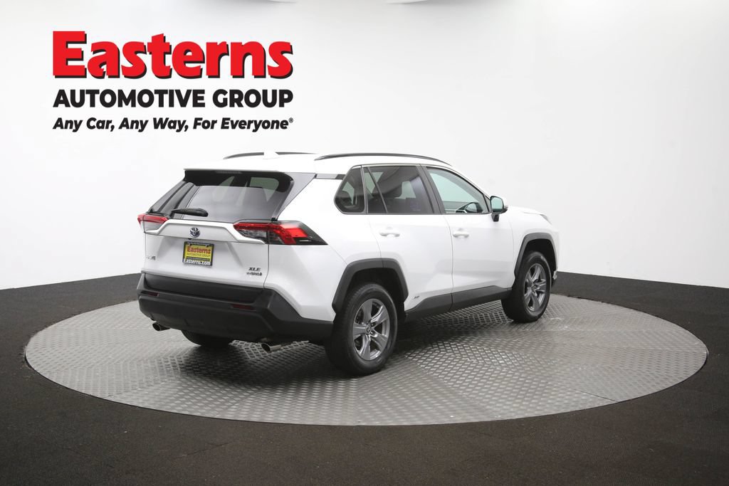 Used 2022 Toyota RAV4 XLE AWD/4WD image 40