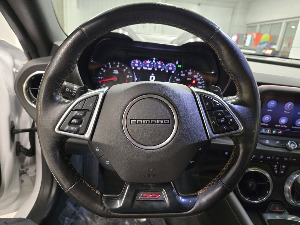 Used 2019 Chevrolet Camaro SS image 23