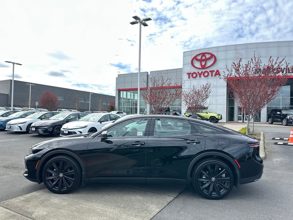 Certified 2025 Toyota Crown Nightshade image 2