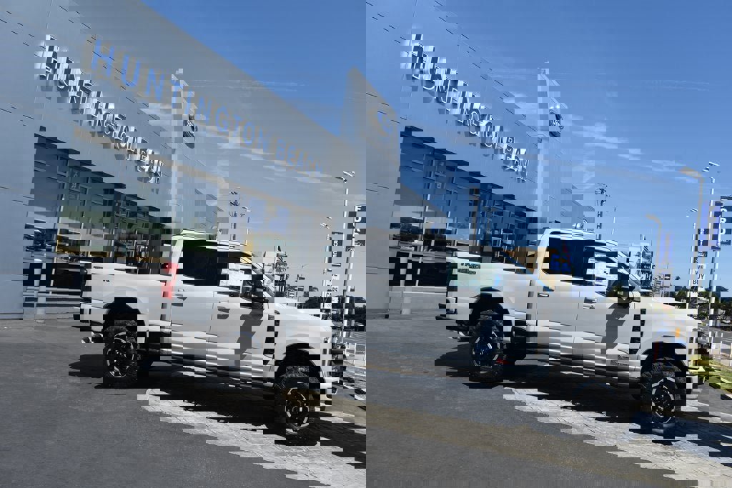 New 2025 Ford F350 Lariat w/ Lariat Ultimate Package image 3