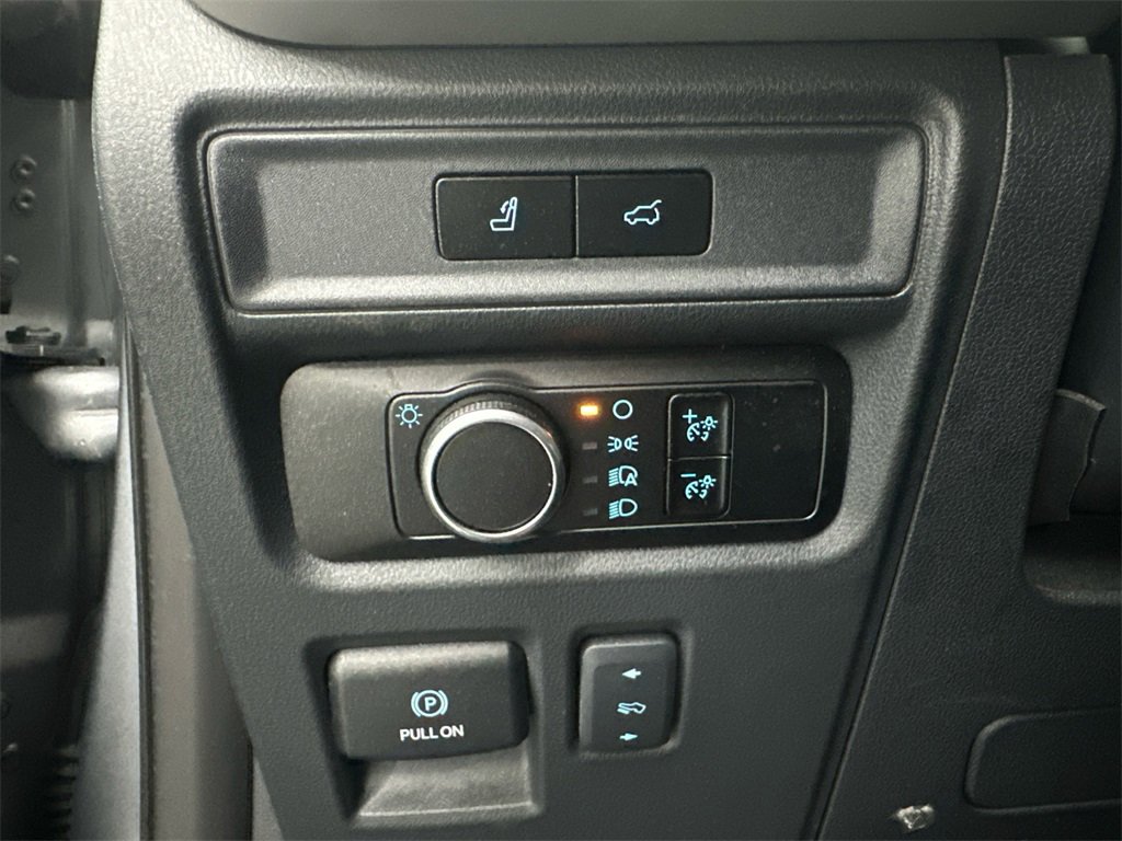 Used 2024 Ford Expedition Max XLT image 34