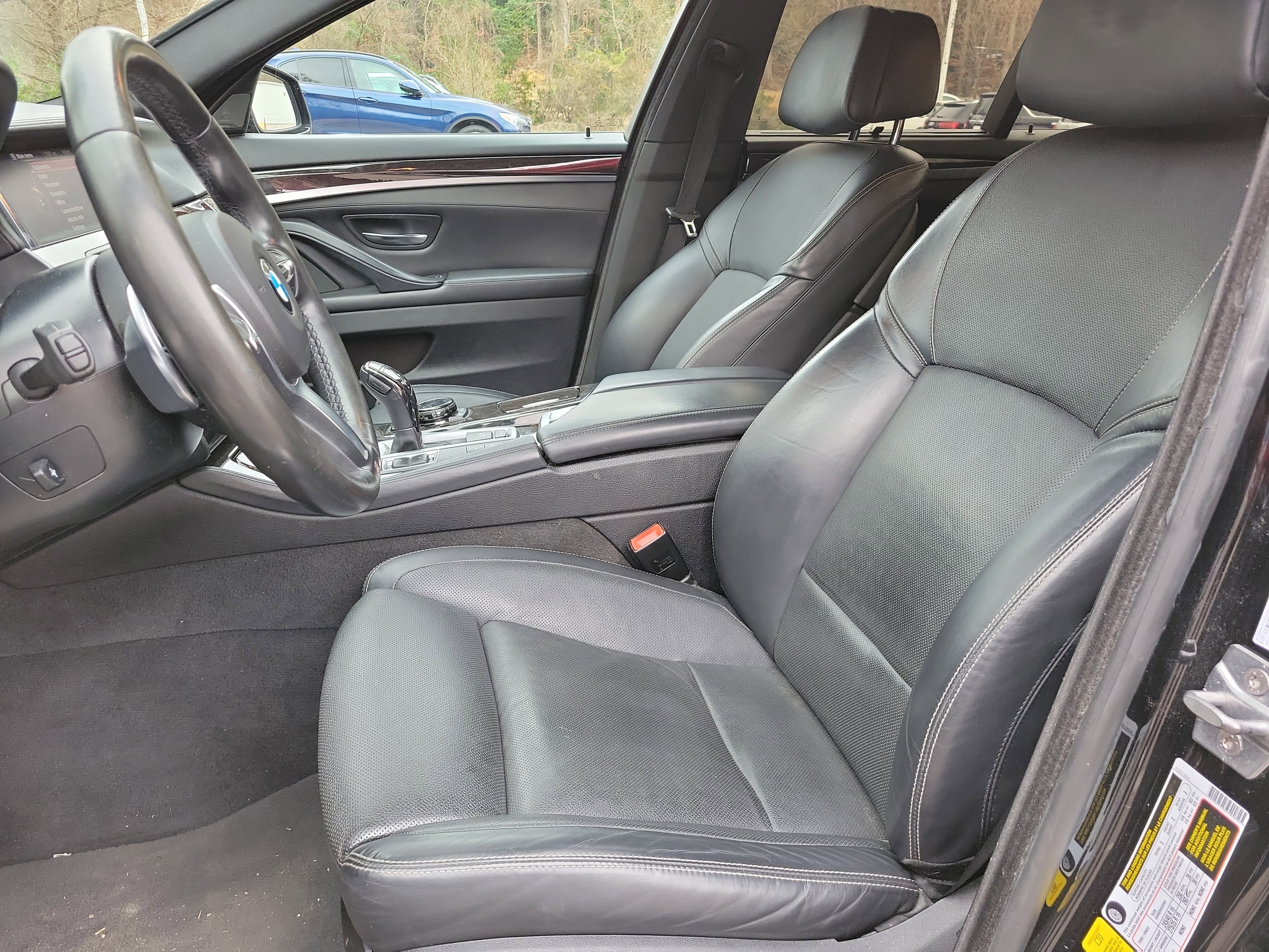 Used 2016 BMW 550i Sedan image 12