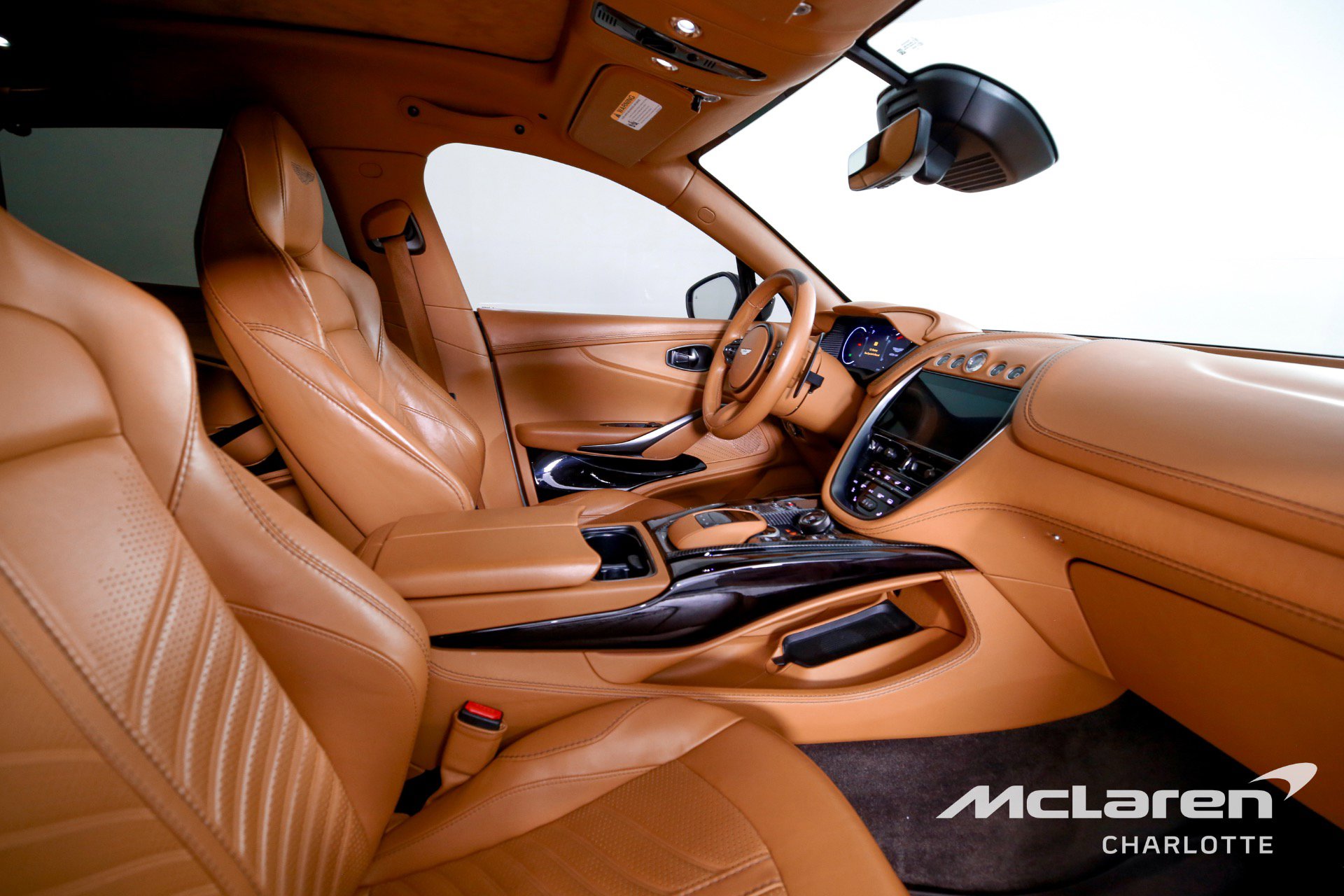 Used 2023 Aston Martin DBX 707 image 30