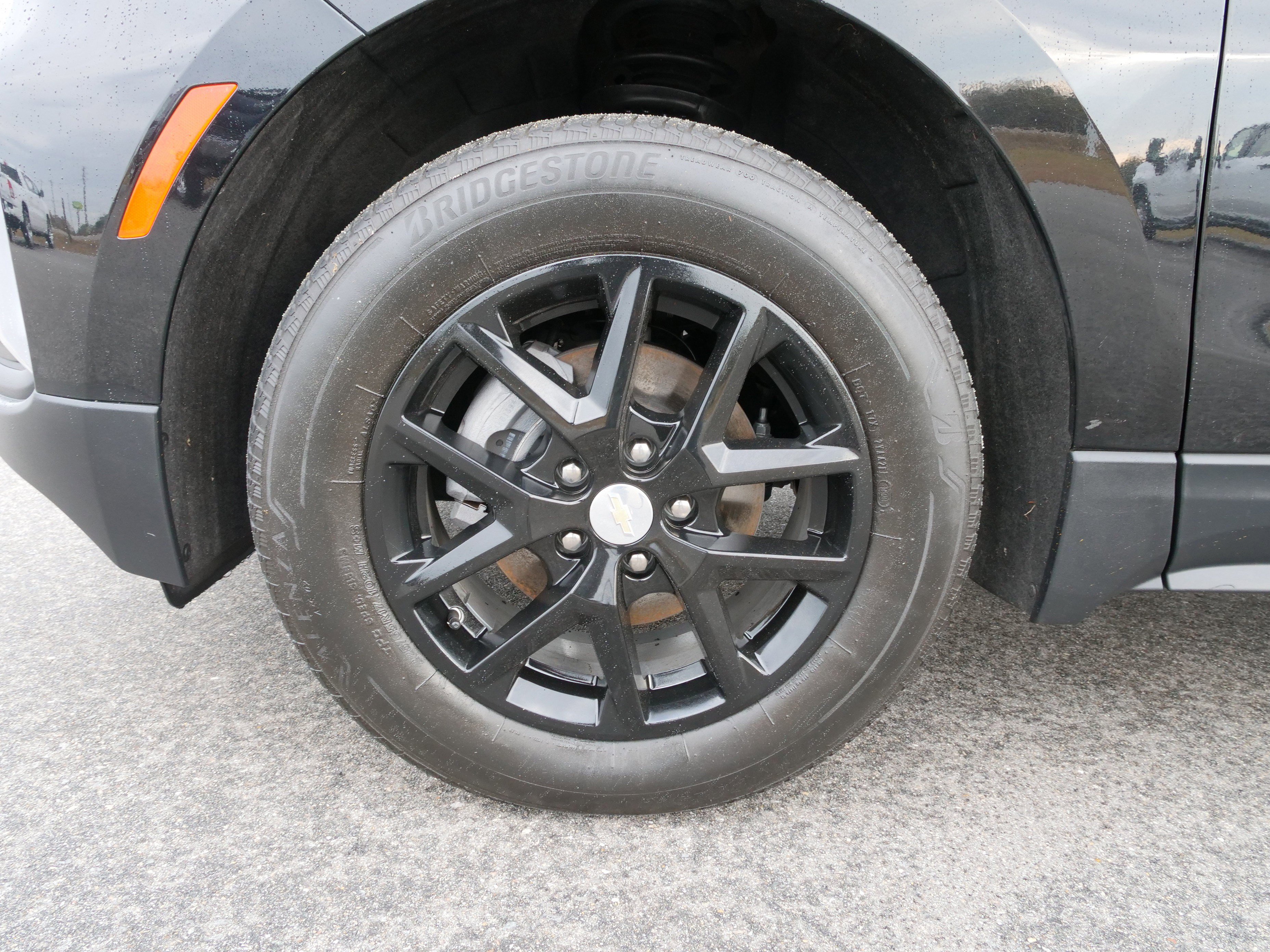 Used 2023 Chevrolet Equinox LT w/ Driver Convenience Package image 13