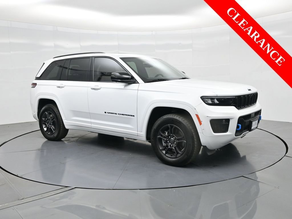 Used 2025 Jeep Grand Cherokee Limited 4xe image 4