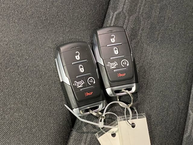 New 2026 RAM 1500 4x4 Crew Cab image 33