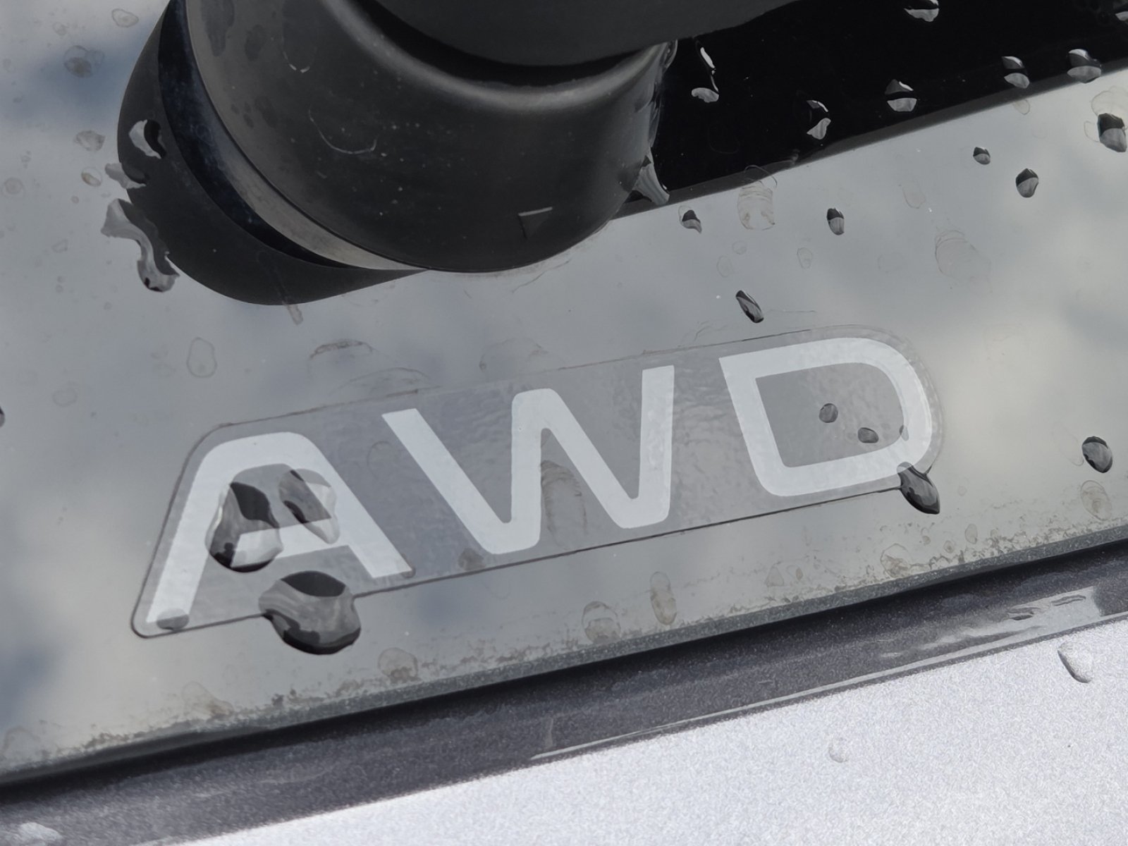 Used 2024 Honda HR-V EX-L image 12