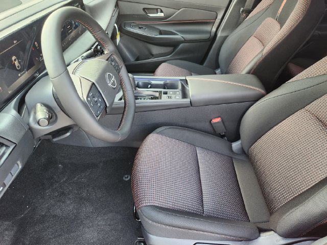 New 2026 Nissan Sentra SR w/ Floor Mat Package FWD image 12