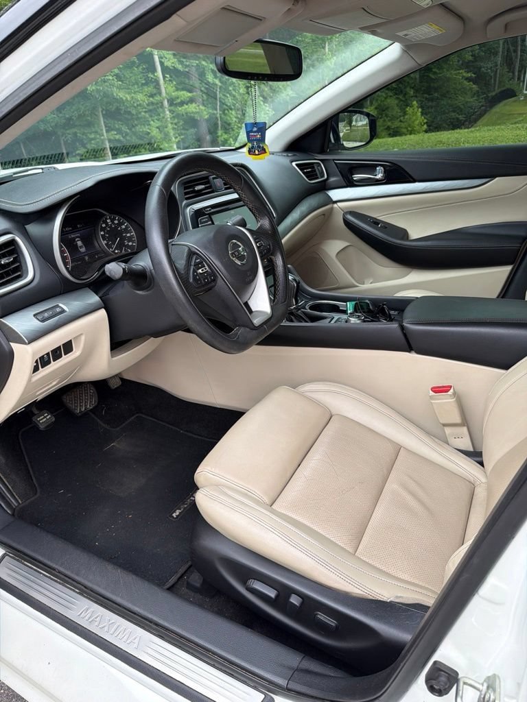 Used 2016 Nissan Maxima 3.5 SV FWD image 10