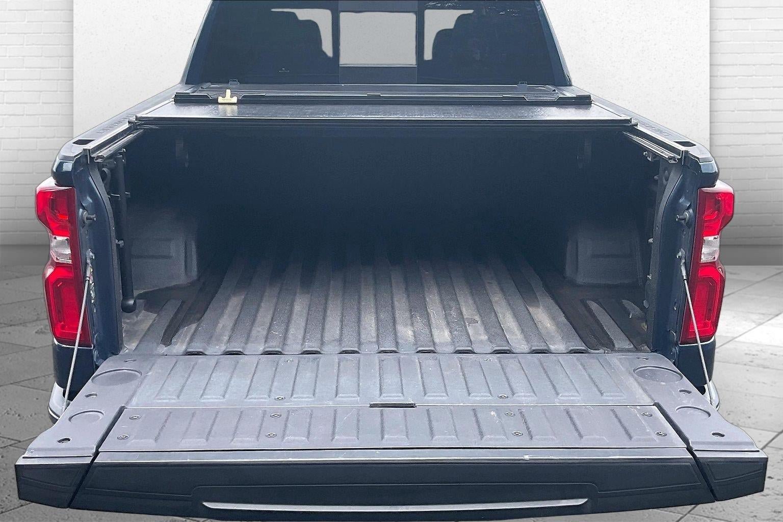 Used 2022 Chevrolet Silverado 1500 High Country w/ Safety Package II AWD/4WD image 4