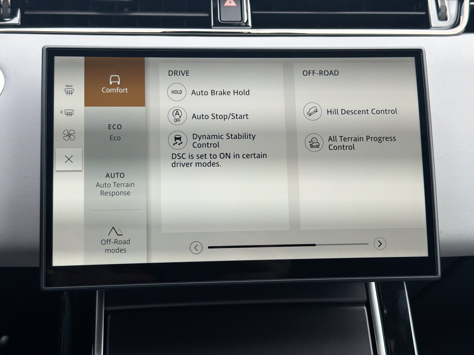 New 2026 Land Rover Range Rover Evoque Hoxton AWD/4WD image 29