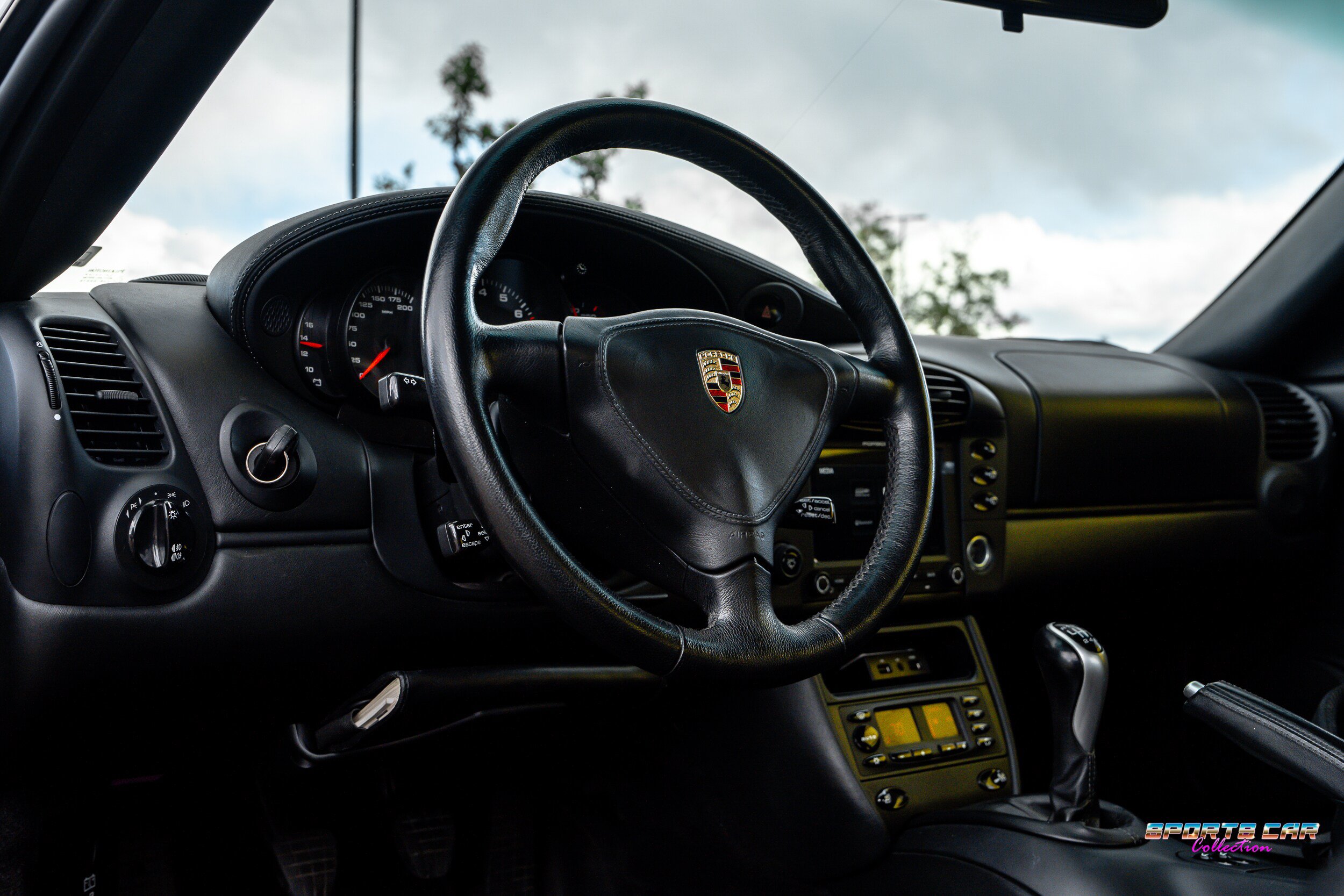 Used 2001 Porsche 911 Turbo AWD/4WD image 2