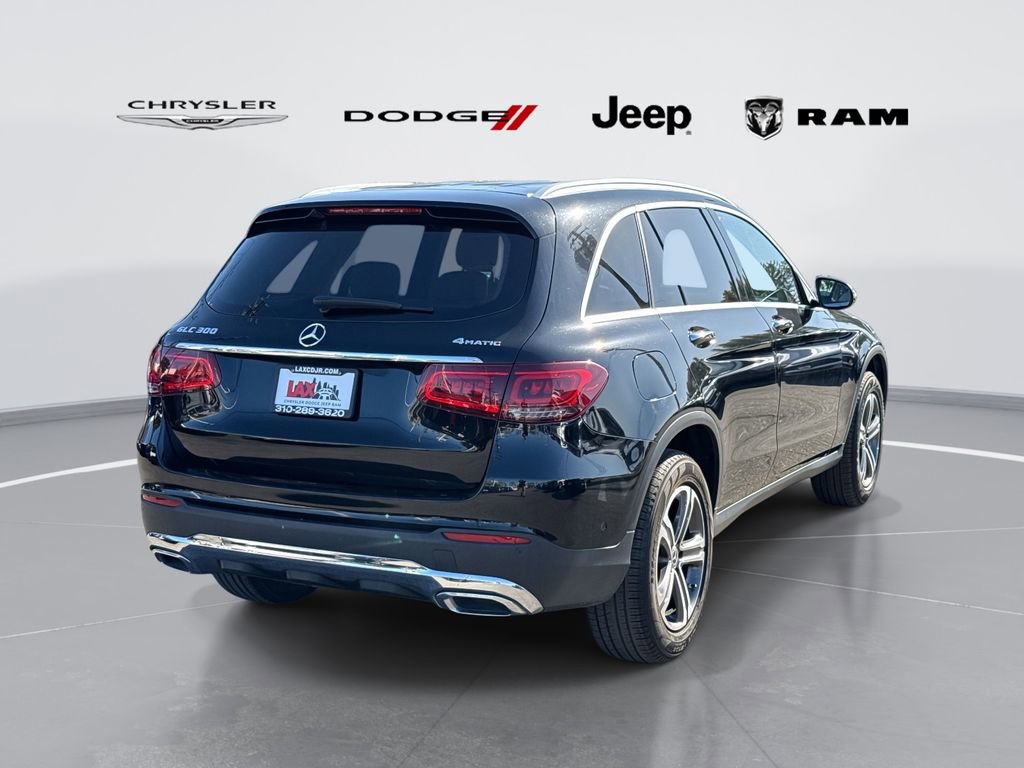 Used 2022 Mercedes-Benz GLC 300 4MATIC image 3