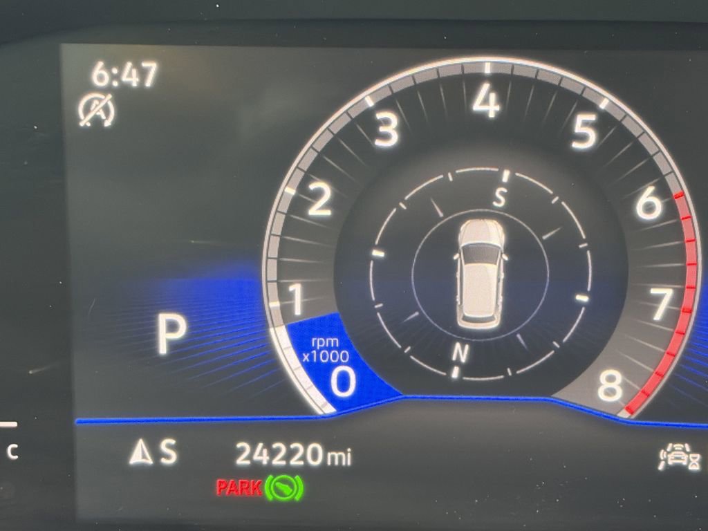 Certified 2023 Volkswagen Tiguan SE R-Line image 11