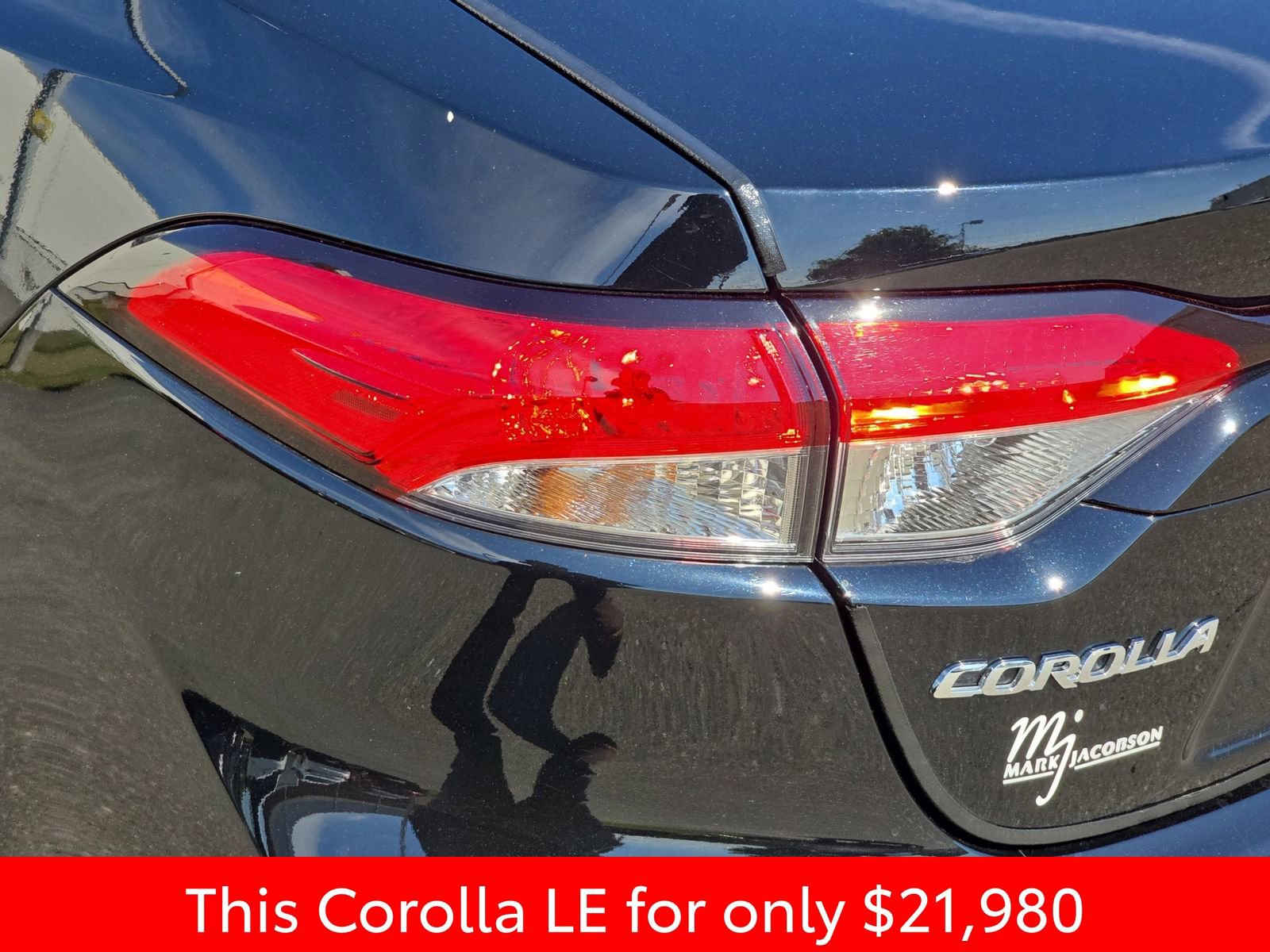 Used 2025 Toyota Corolla LE image 40