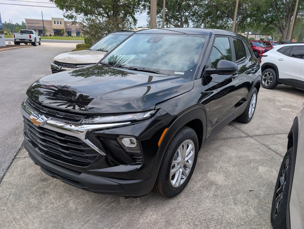 New 2026 Chevrolet TrailBlazer LS w/ LS Convenience Package FWD image 3