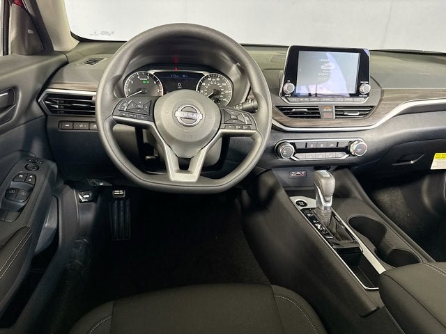 New 2026 Nissan Altima 2.5 SV FWD image 17