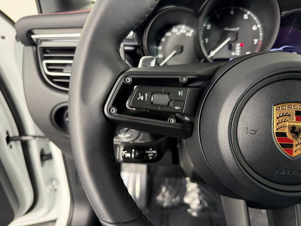 Certified 2026 Porsche Macan Turbo image 28