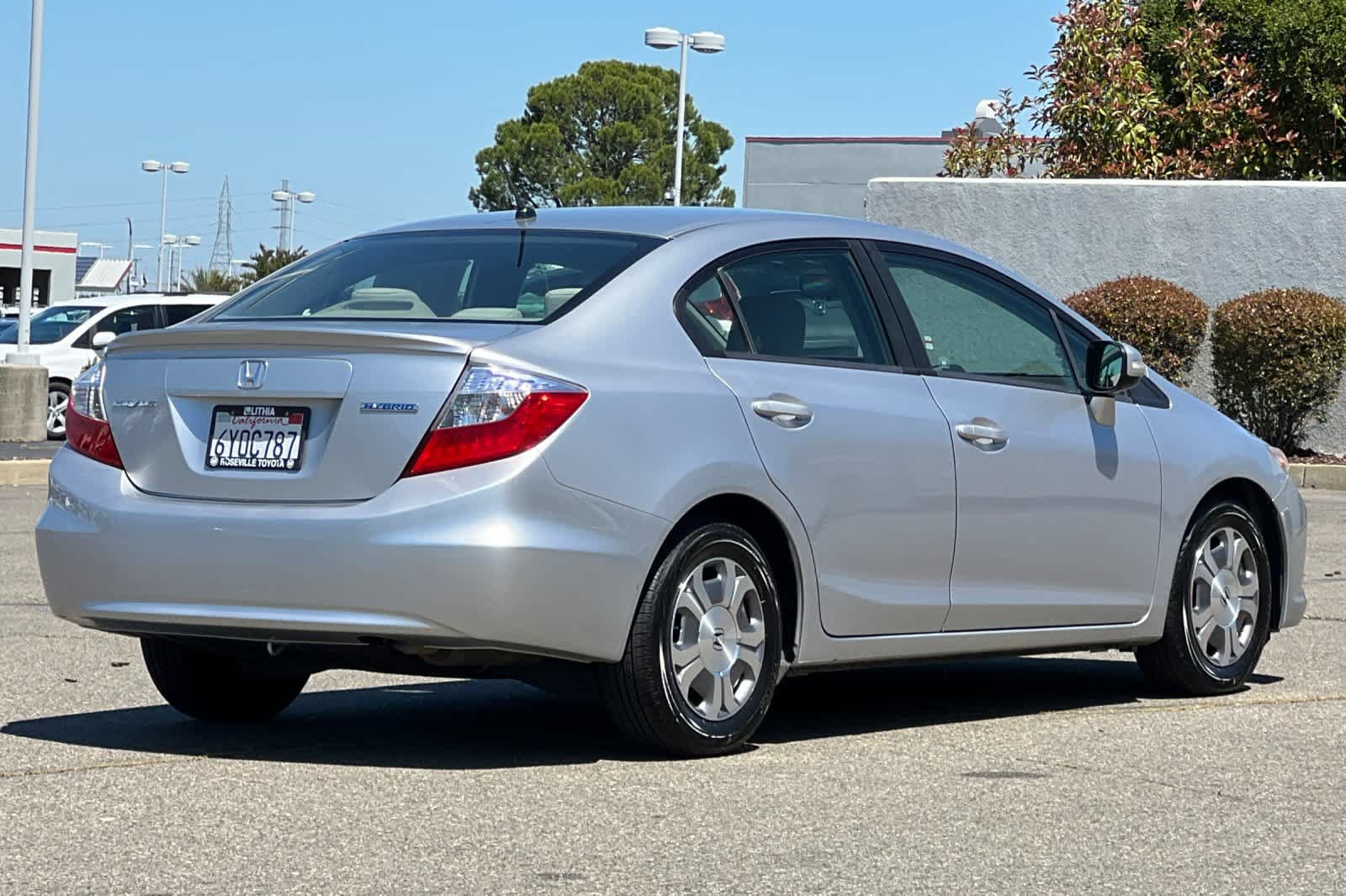 Used 2012 Honda Civic Hybrid Sedan image 2