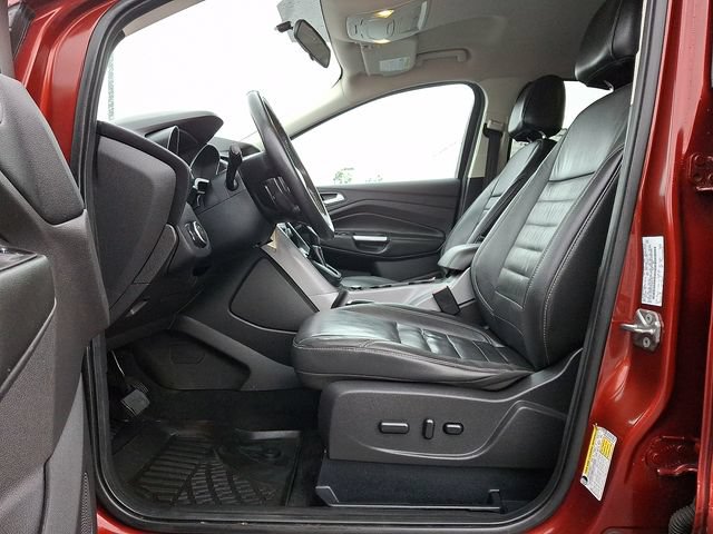Used 2016 Ford Escape SE w/ SE Leather Comfort Package FWD image 15